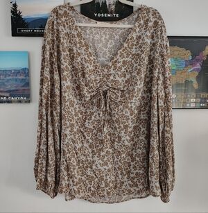 Floral V-Neck Blouse - Brown
